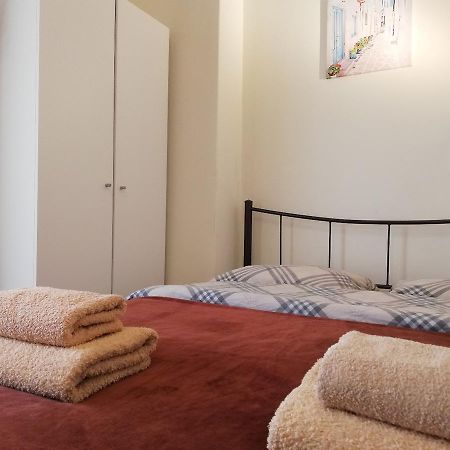 Sfiggos 54 Guest House Афіни Екстер'єр фото